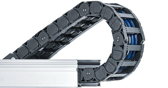 igus Energy Chain Series – Heavy-duty cable carrier system for oilfield and industrial automation applications
